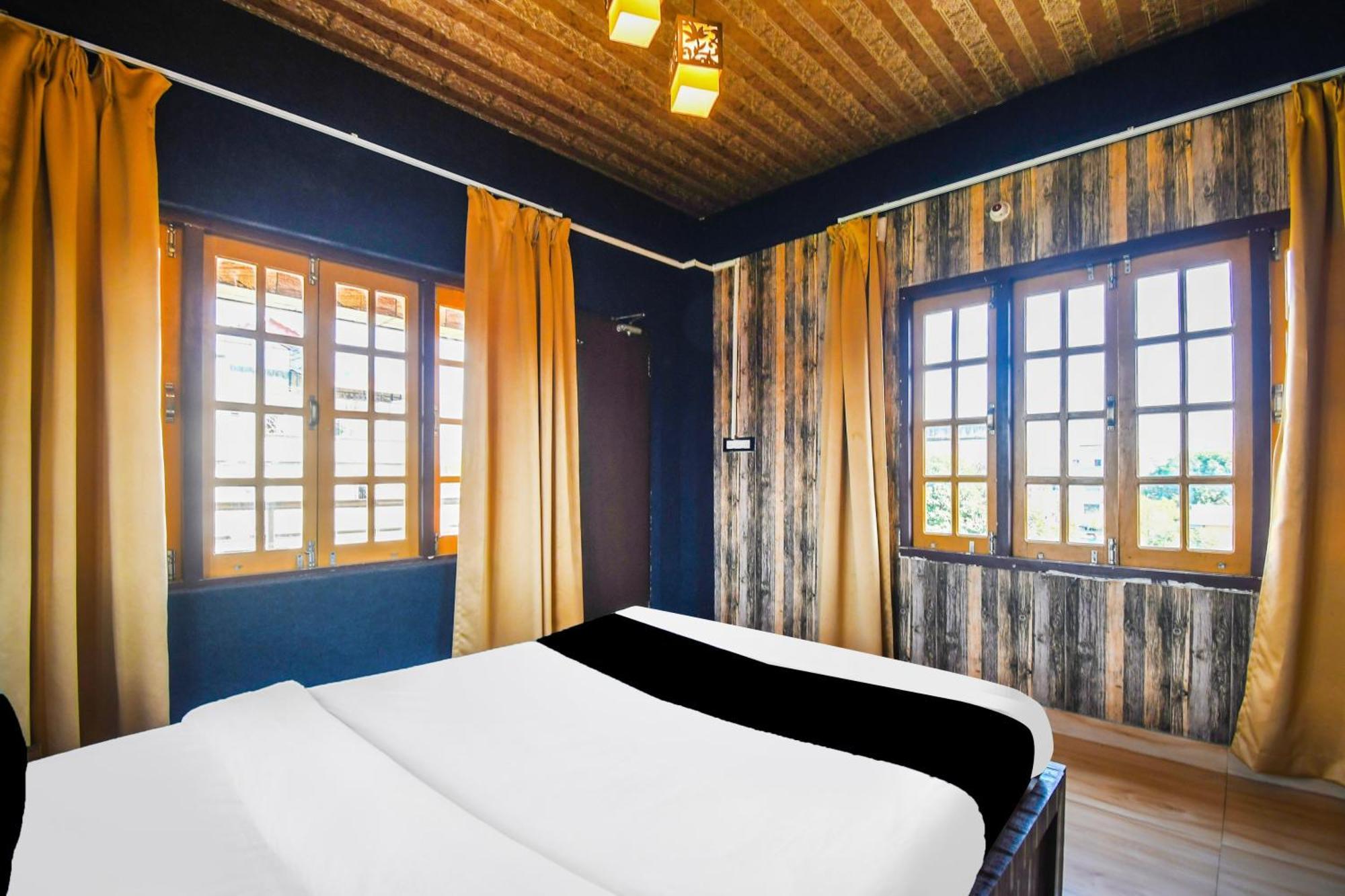Super Hotel O Champasari Siliguri Formerly Four Fox Suits Panchanai Exterior foto