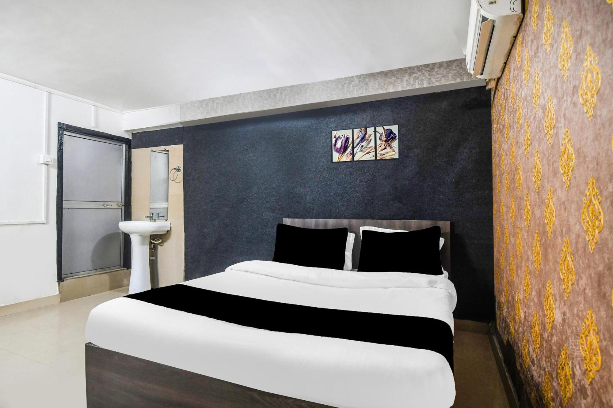 Super Hotel O Champasari Siliguri Formerly Four Fox Suits Panchanai Exterior foto