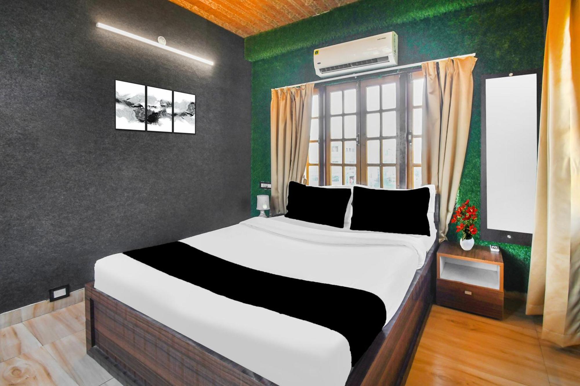 Super Hotel O Champasari Siliguri Formerly Four Fox Suits Panchanai Exterior foto