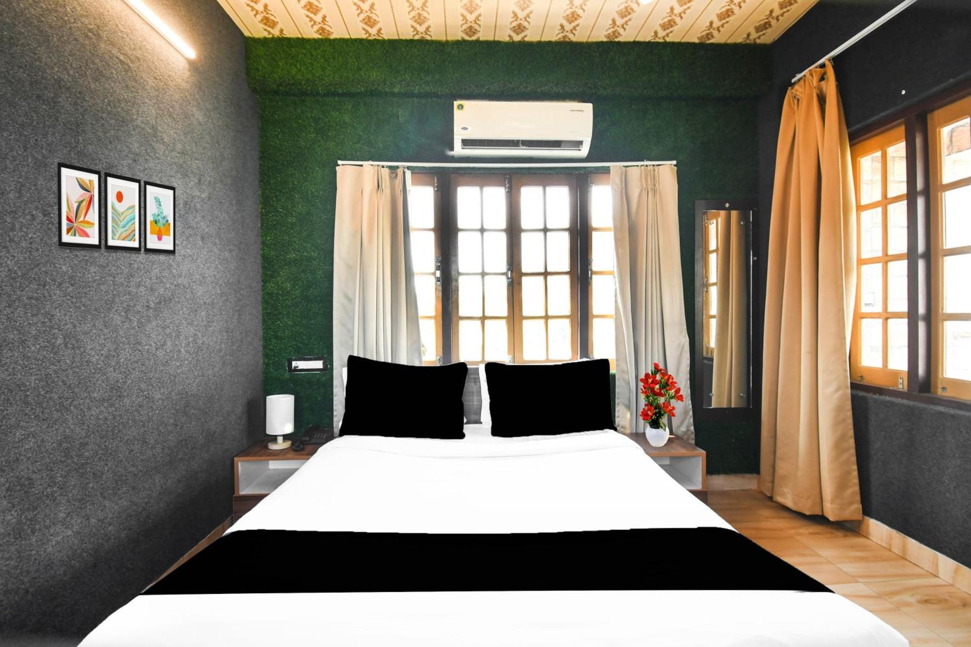 Super Hotel O Champasari Siliguri Formerly Four Fox Suits Panchanai Exterior foto